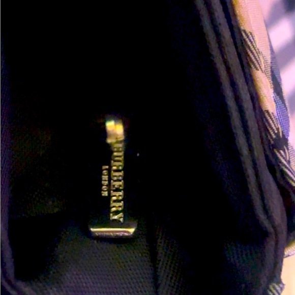 Authentic Burberry Canvas Bag - Picture 3 of 11